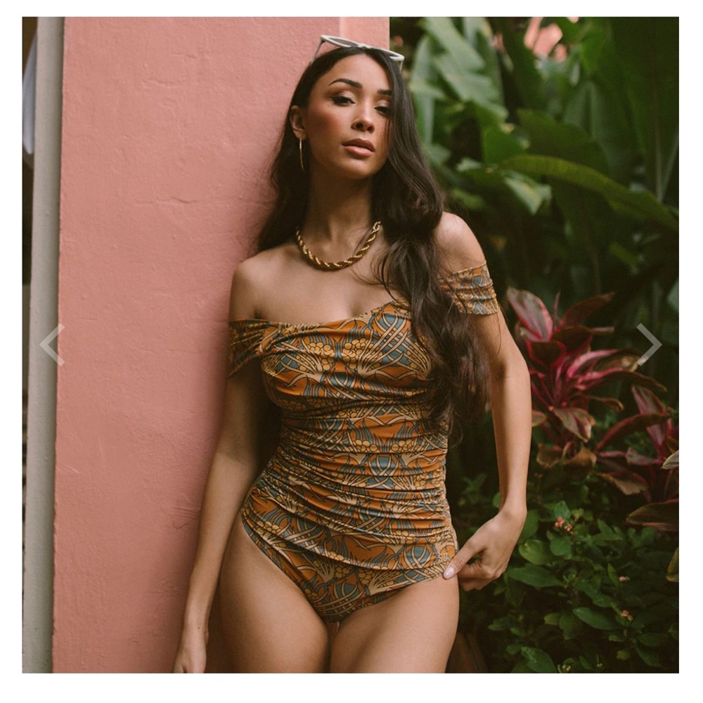 Albion Womens One-Piece Swimsuit in Mustard and Gray Leaf Print - Picture 2 of 6